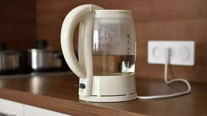 Kettle'daki su kansere mi neden oluyor? Aynı suyu tekrar kaynatınca ne olur? 2